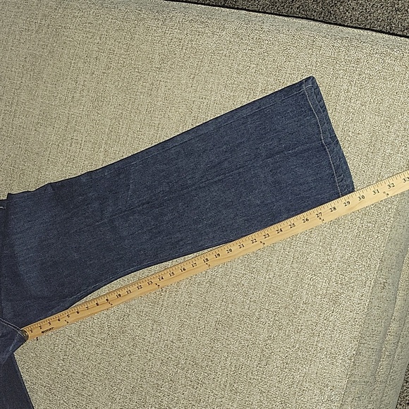 RALPH LAUREN POLO JEANS BOOT  CUT  SZ 10, 29" INSEAM LIKE NEW CONDITION. - Picture 4 of 5